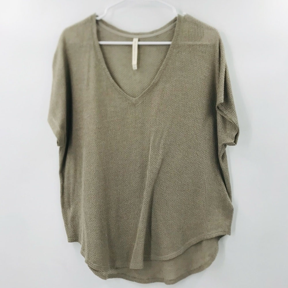 Babaton The Group V Neck Short Sleeve Knit Top Tan Size Small